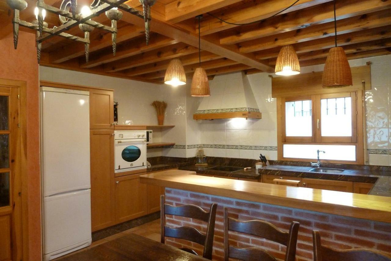 La Casa De Bernuy Guest House Bernuy de Porreros ภายนอก รูปภาพ