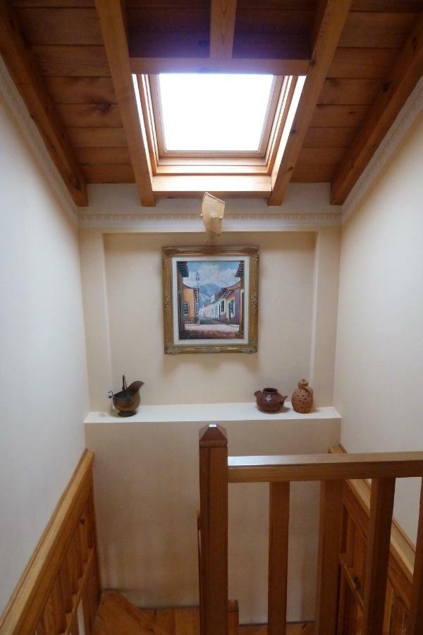 La Casa De Bernuy Guest House Bernuy de Porreros ภายนอก รูปภาพ