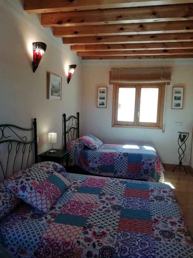 La Casa De Bernuy Guest House Bernuy de Porreros ภายนอก รูปภาพ